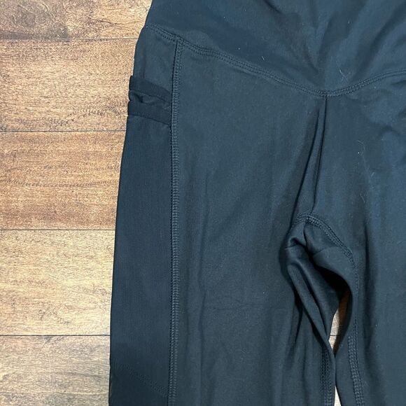 Ultimate Leggings  - Picture 3 of 5